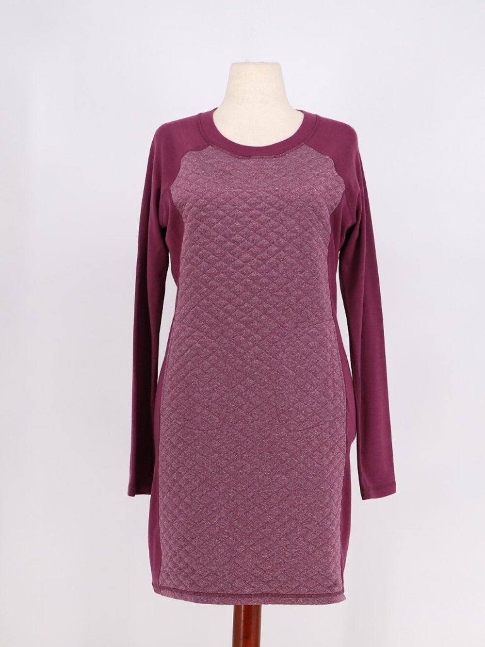 SMARTWOOL Diamond Peak Quilted Merino Wool Dress in Plum Size L